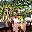 Golden Sun Boutique Hotel