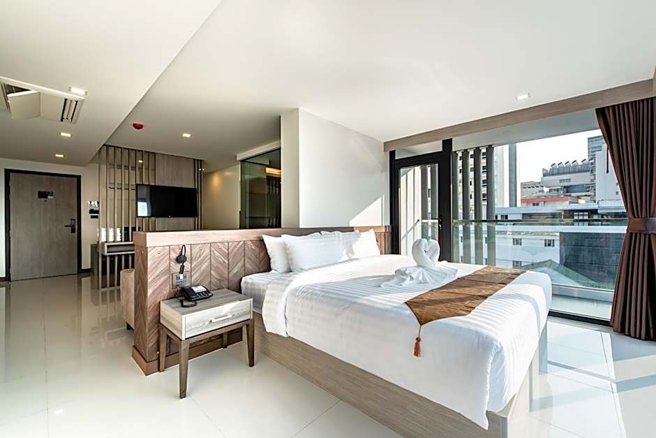 Blackwoods Hotel Pattaya - SHA Extra Plus