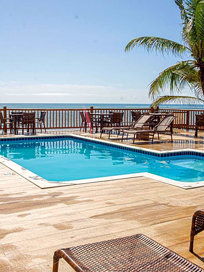 Arraial Bangalô Praia Hotel