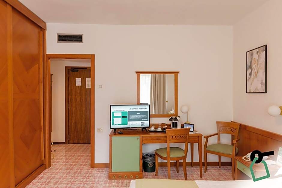 HOTIDAY Room Collection - Sorrento