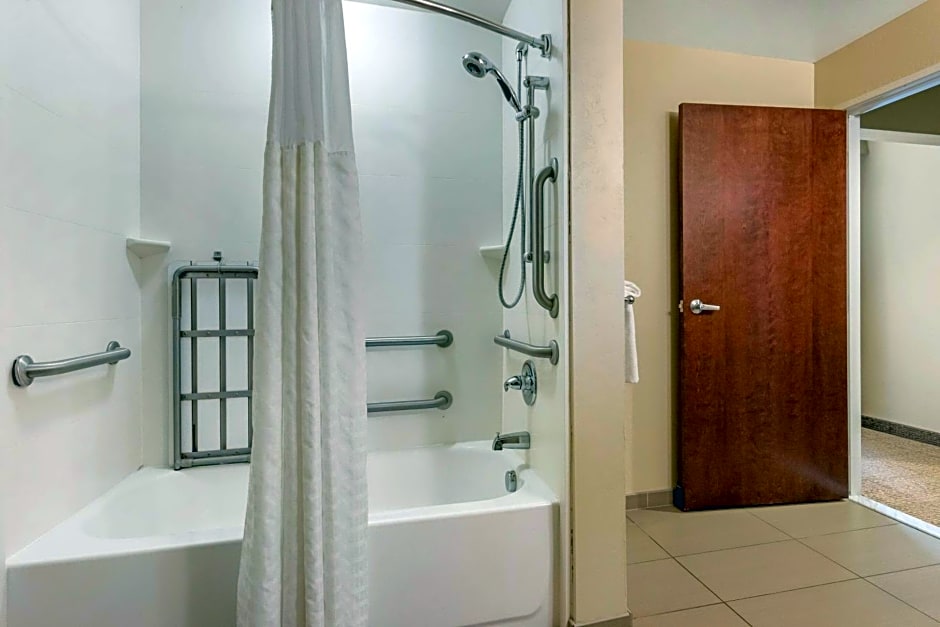 Comfort Suites Airport-University