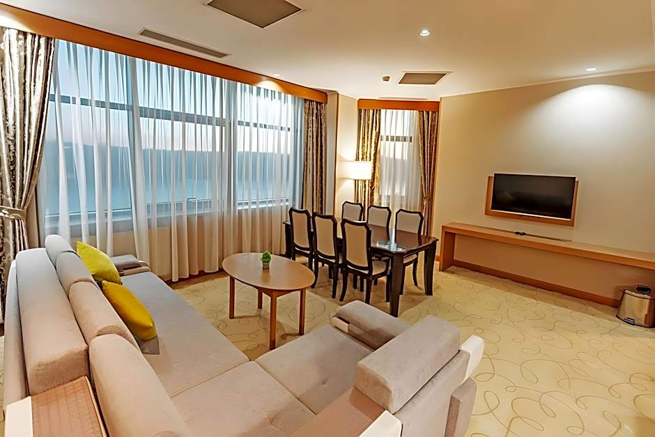 Dedeman Oskemen Tavros Hotel