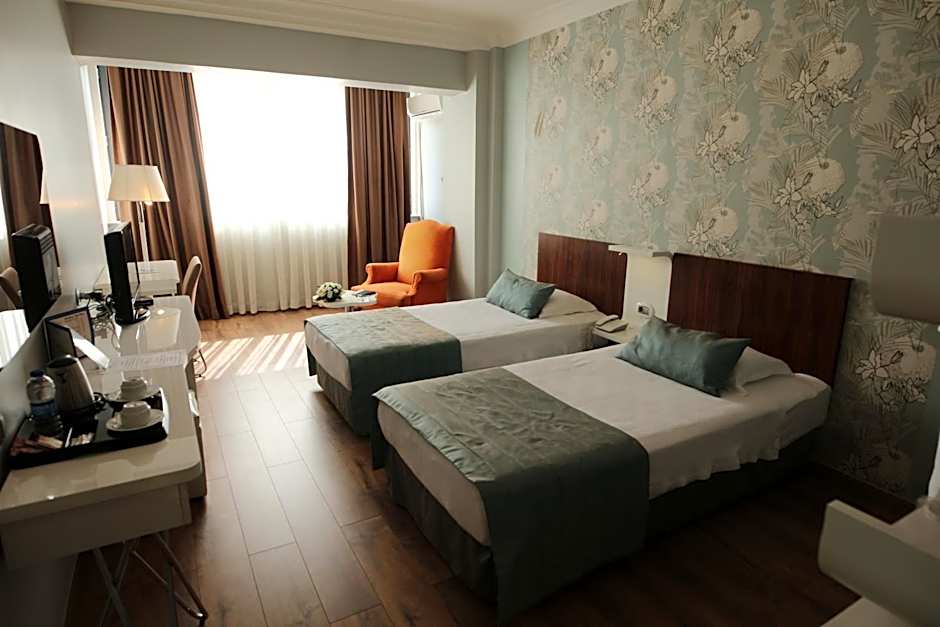 Buyuk Saruhan Hotel