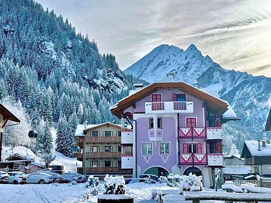 B&B Family Accommodation Canazei BIKE FRIENDLY