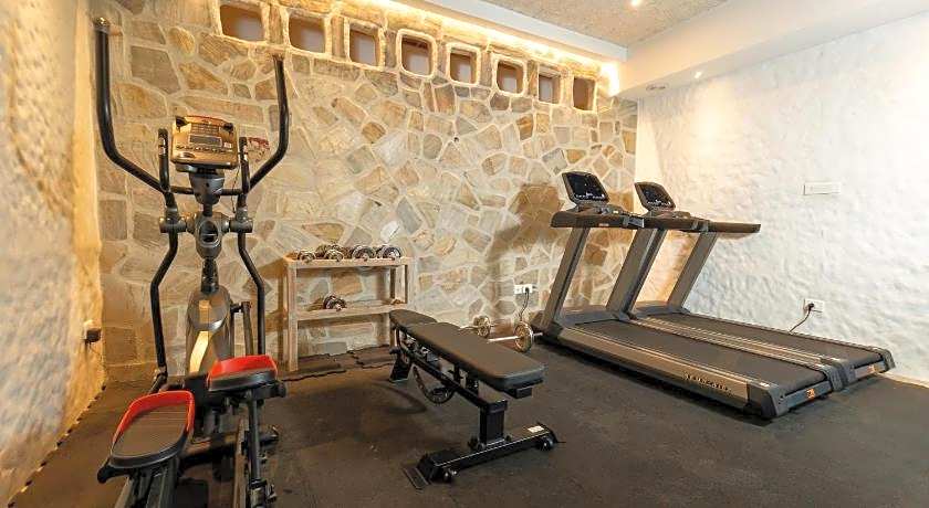 Arushi Boutique Hotel