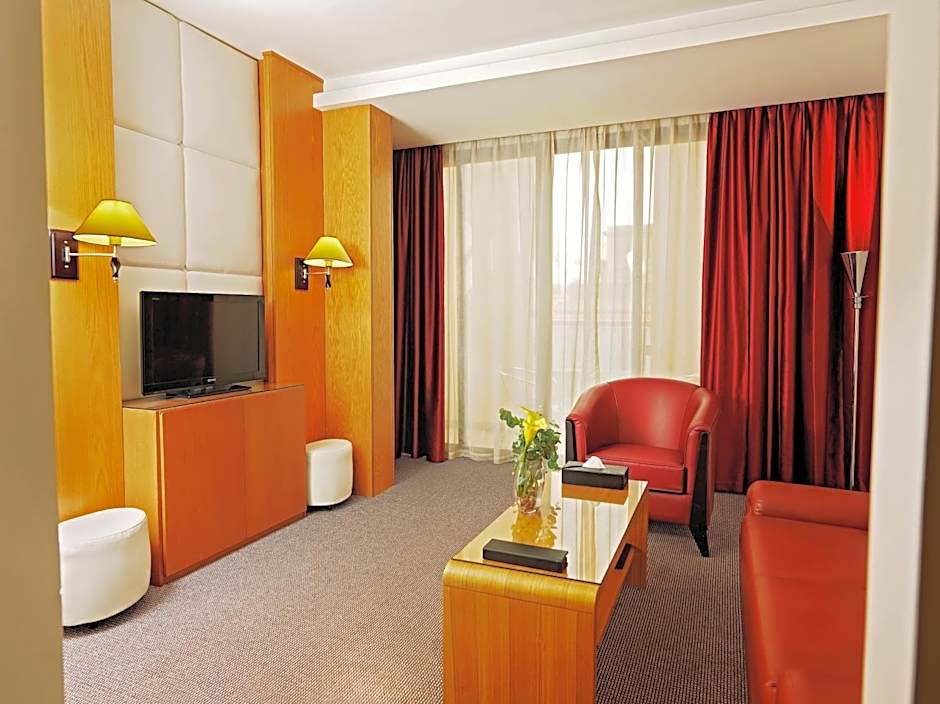 WH Hotel
