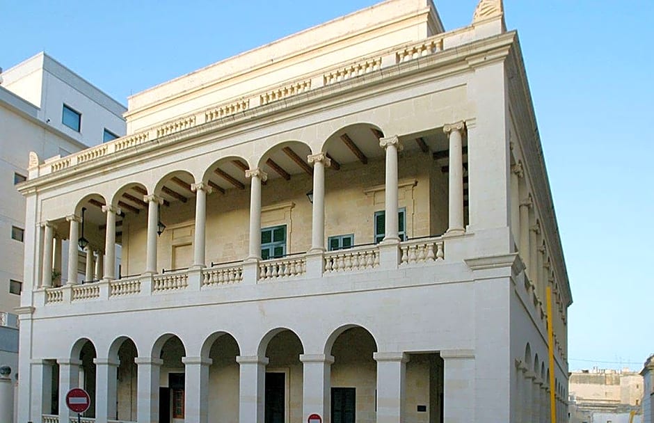 Palazzo Capua
