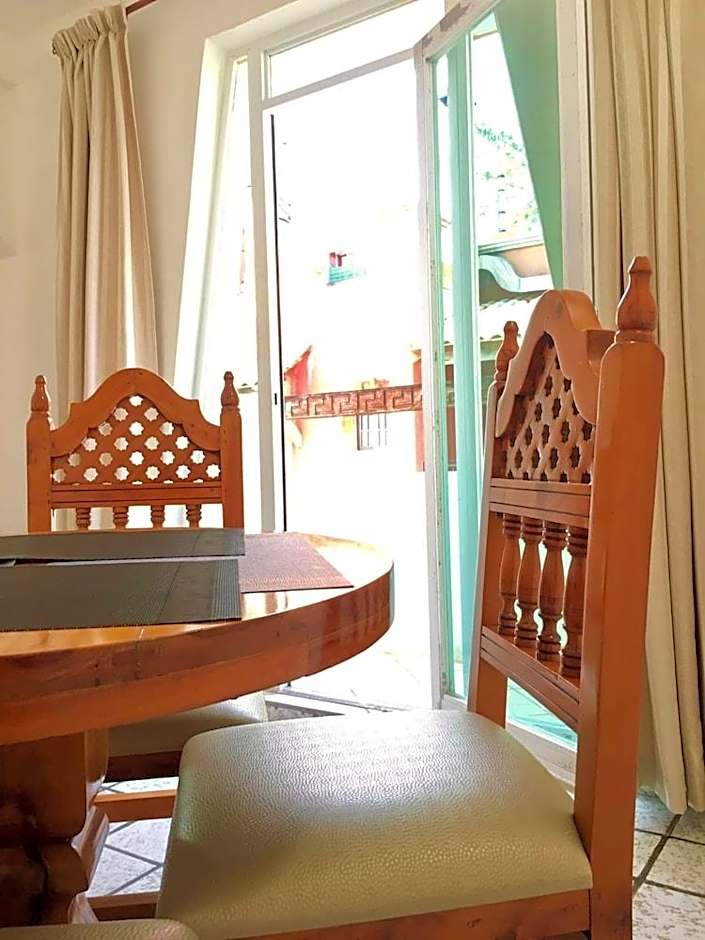 Hotel Bucaneros