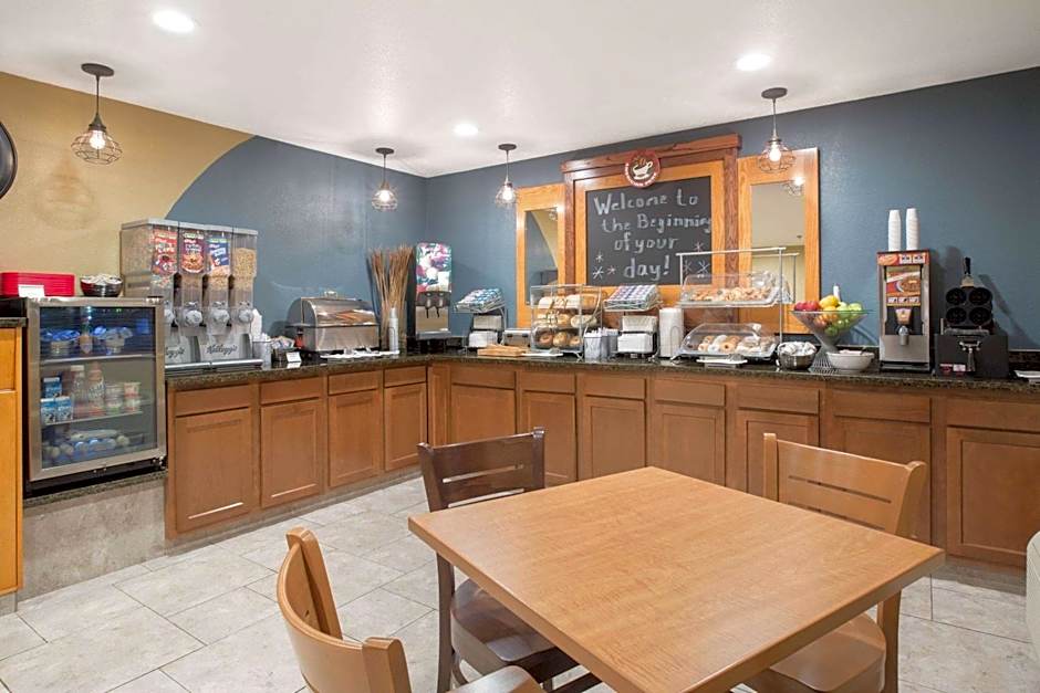 AmericInn by Wyndham Mount Pleasant