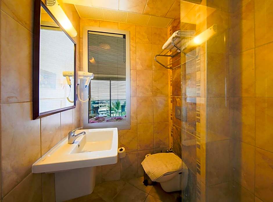 Moda Beach Hotel
