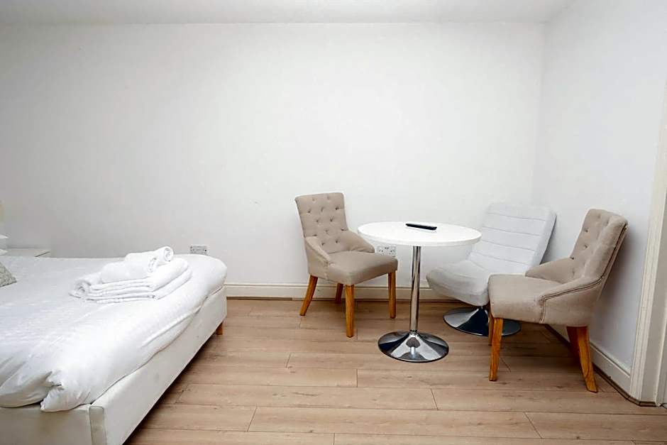 Cambridge City Studios by Paymán Club