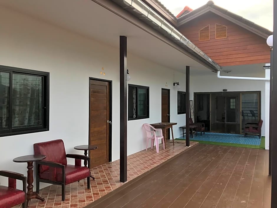 Grandma Balcony – Prachuap Khiri Khan, TX