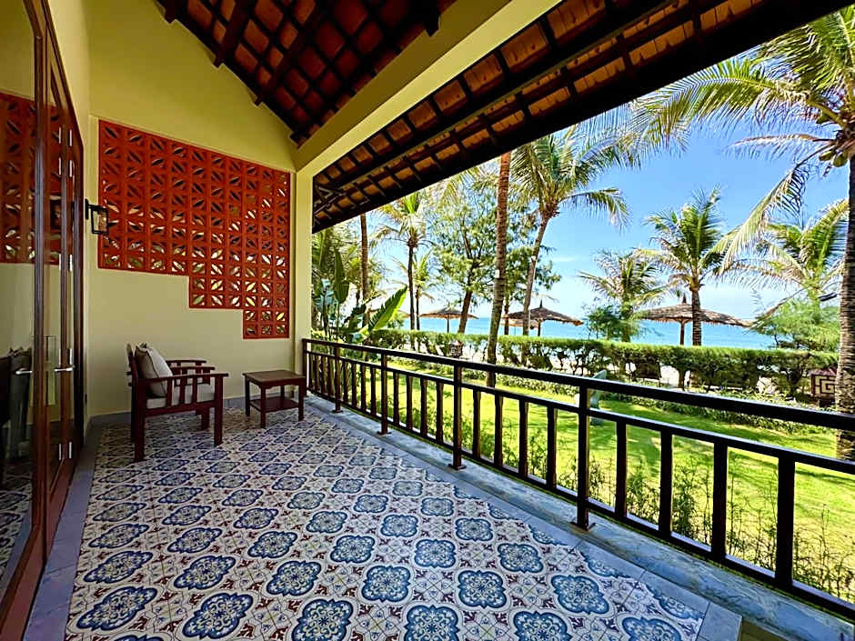 Photo 1 of 1 of Bungalow, Sea View