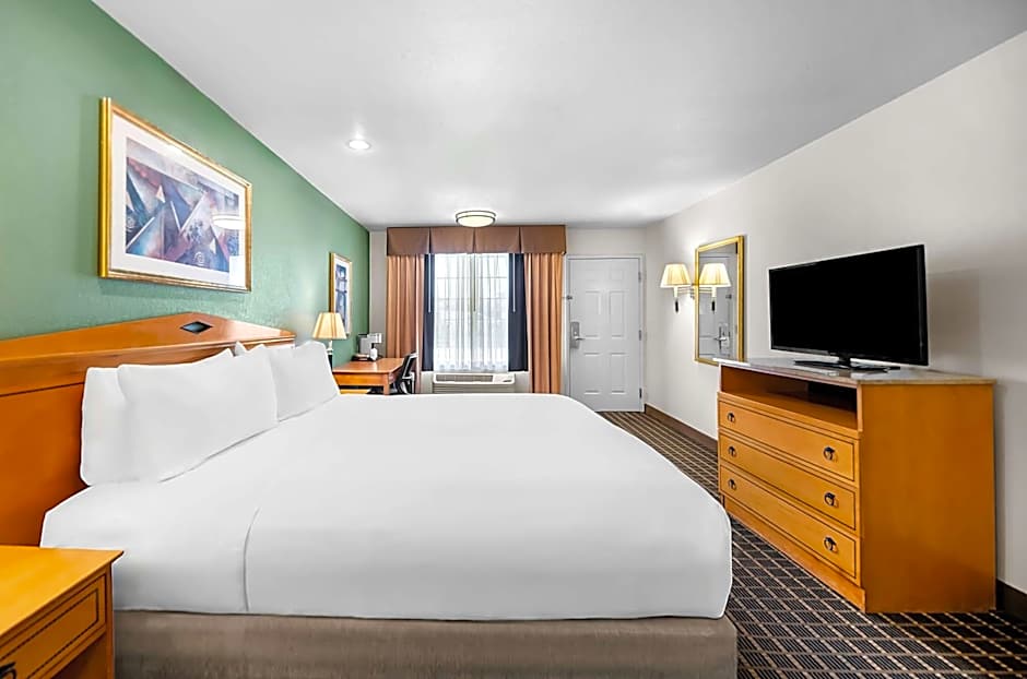 SureStayPlus Hotel by Best Western San Jose Central City