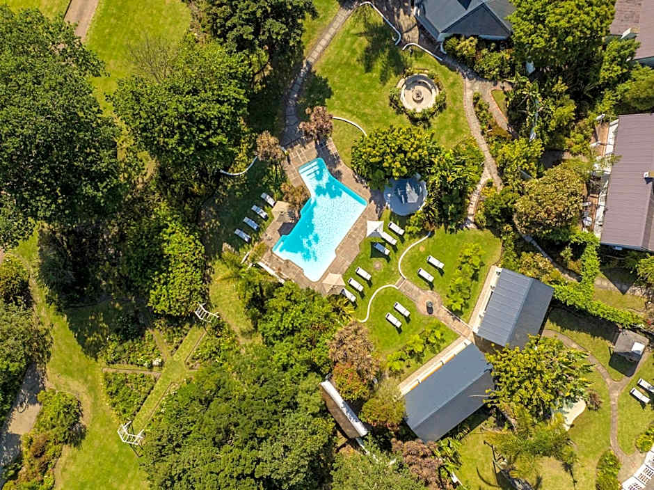 Hunters Country House