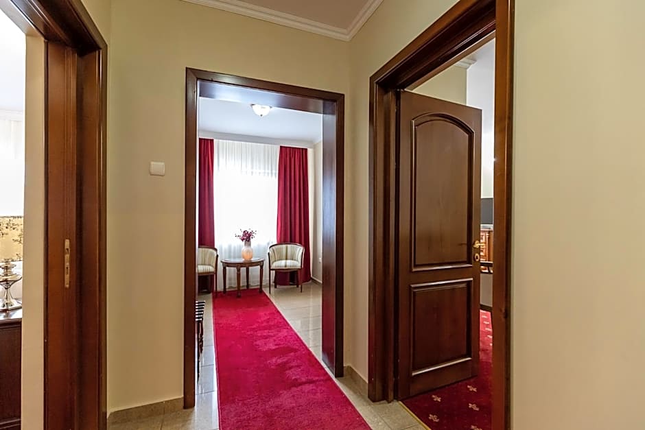 Hotel Capitol