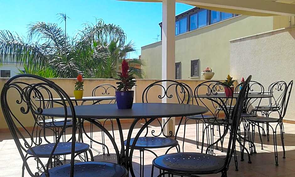 Mariposa Bed & Breakfast – San Vito Lo Capo, CA