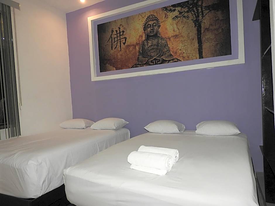 Easy Hotel