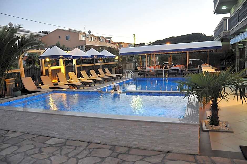 Aparthotel Villa Primafila