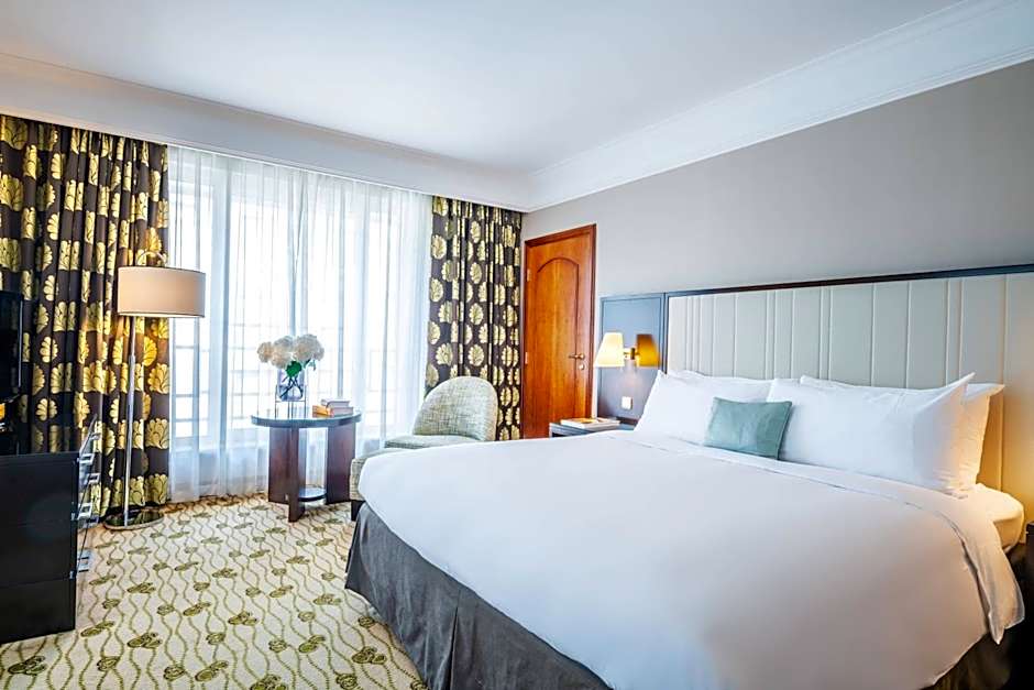 Photo 1 of 4 of Deluxe 1 King Bed
