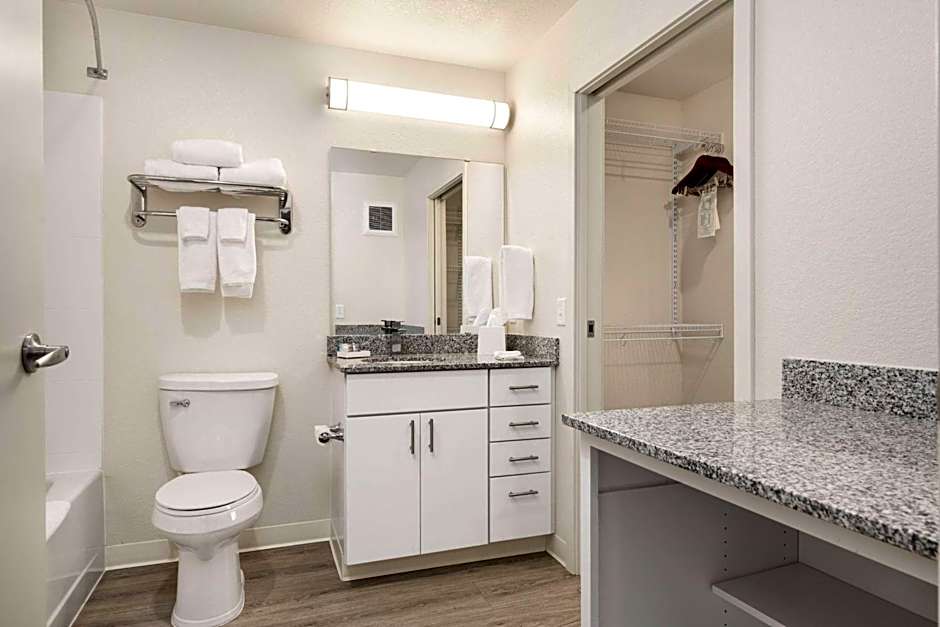 WaterWalk Extended Stay by Wyndham Minneapolis - Plymouth