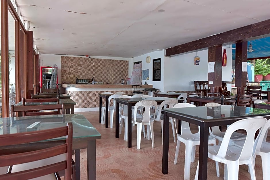 Tahanan Lakeview Hotel