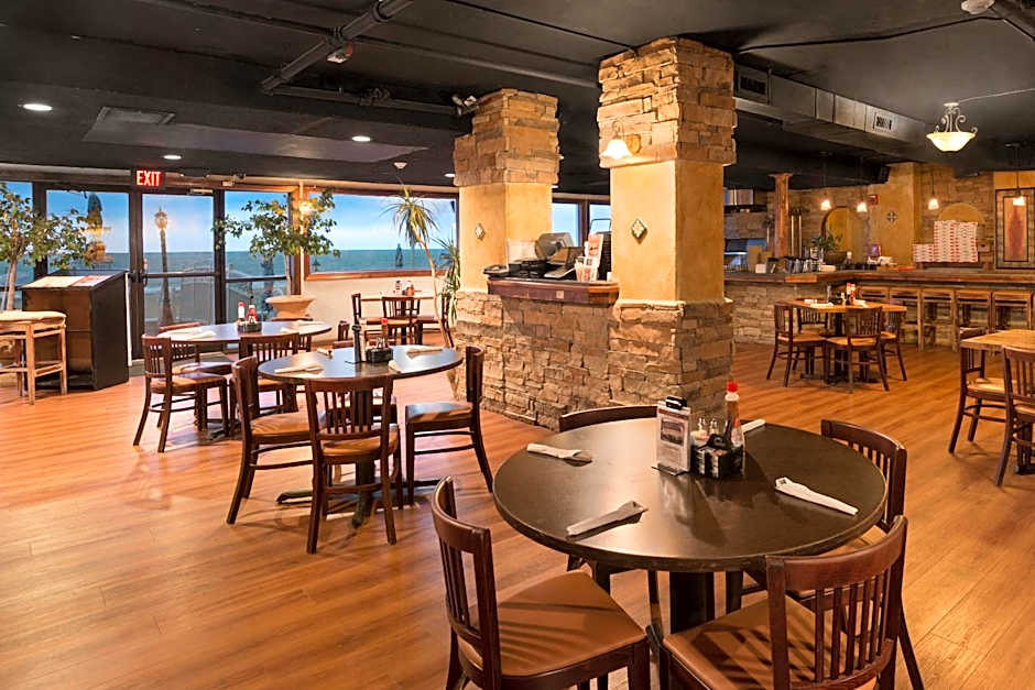 Howard Johnson Plaza Hotel by Wyndham Ocean City Oceanfront