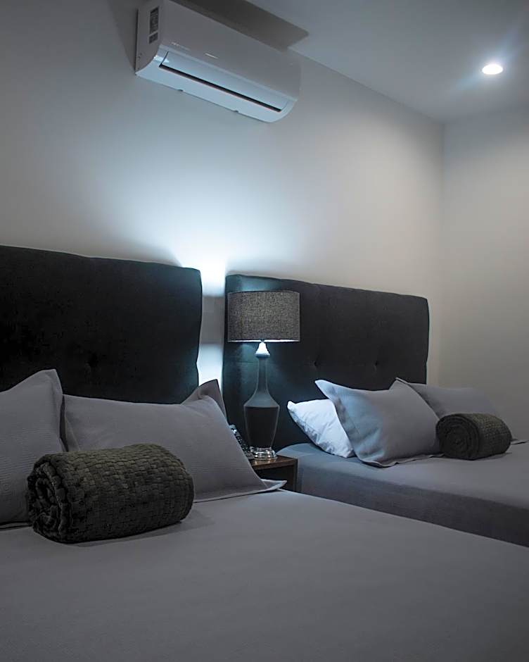 Hotel Manadia
