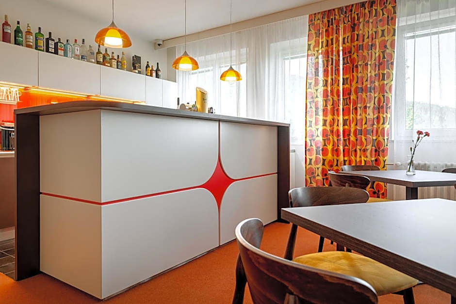 Hotel JISKRA na Čeladné