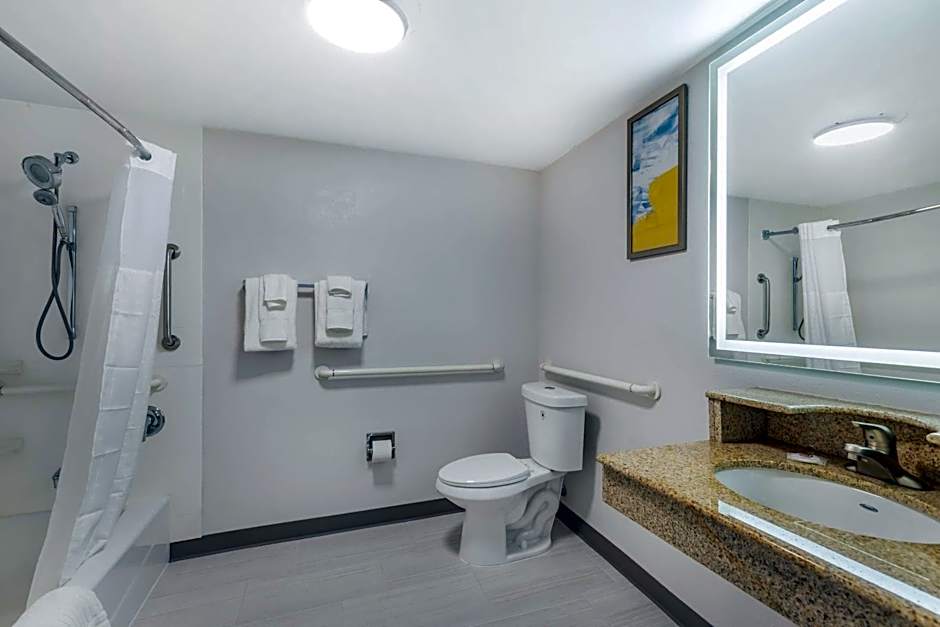 Comfort Inn & Suites Arlington Heights - Buffalo Grove