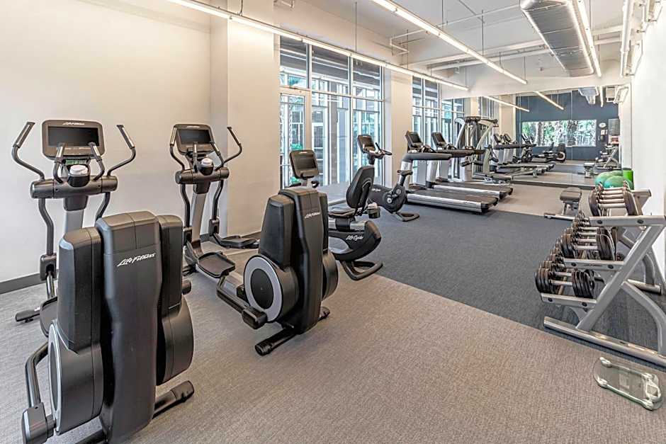 Aloft Jacksonville Tapestry Park