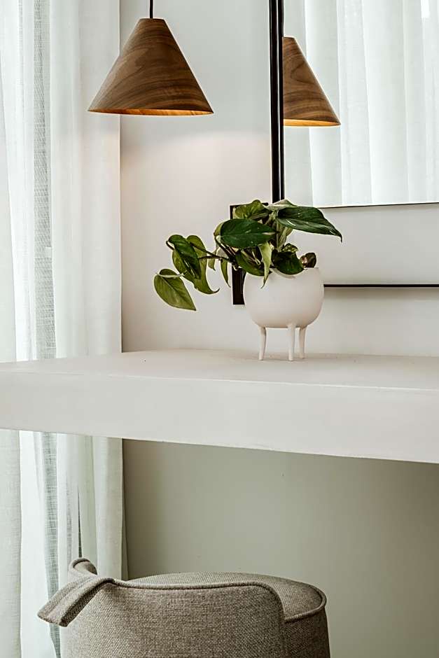 Domes White Coast Milos, Adults Only