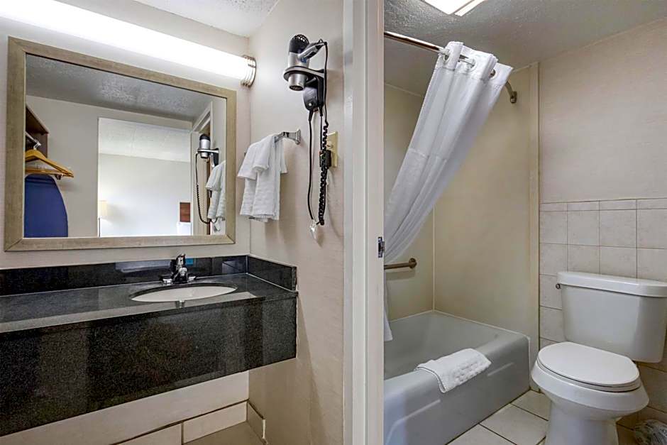 Best Western Woodhaven Inn
