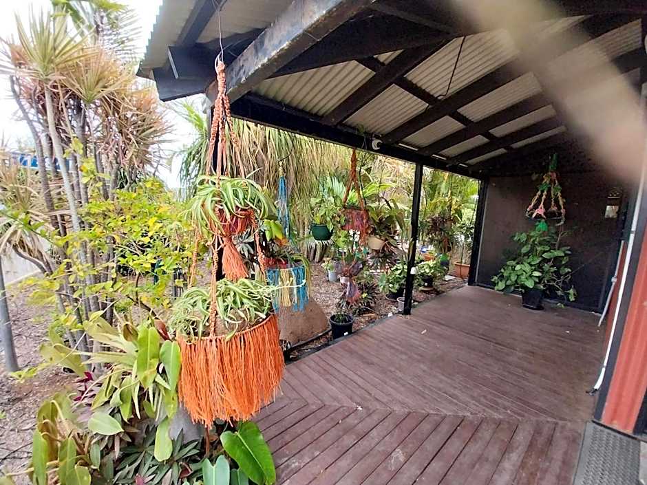 Carnarvon Central Apartments