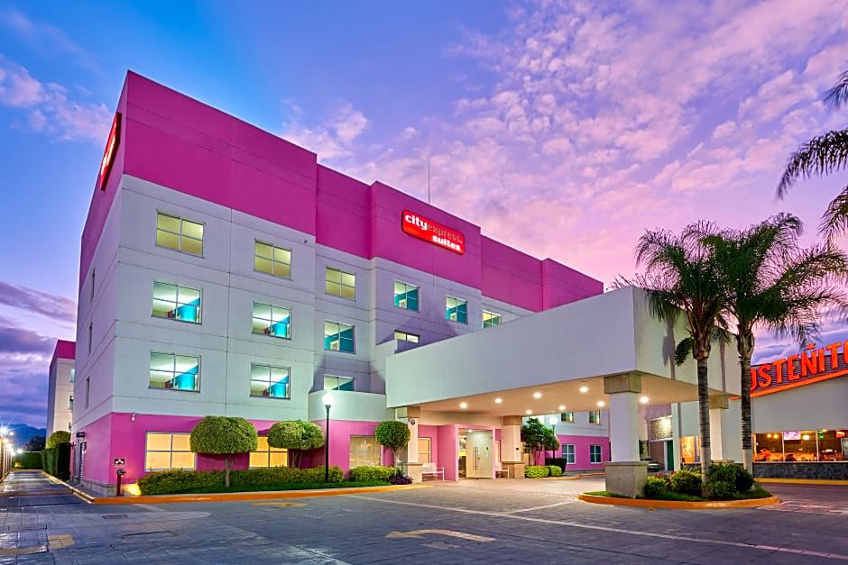 Sierra Suites By HP Hotels