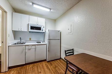 Studio Room with Two Double Beds Non-Smoking