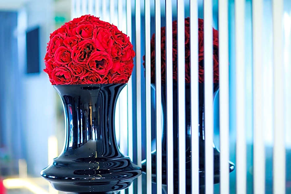 Hotel 9