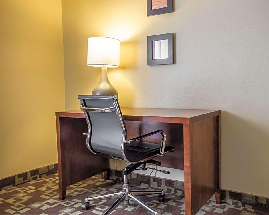 Comfort Inn & Suites Walterboro I-95