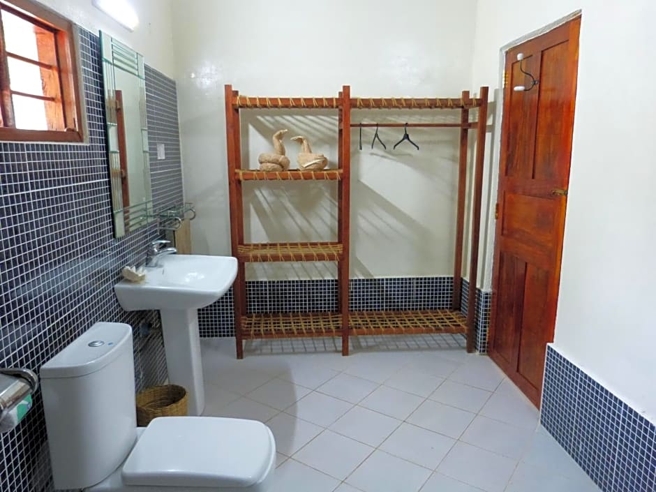 Makuti Beach Bungalows