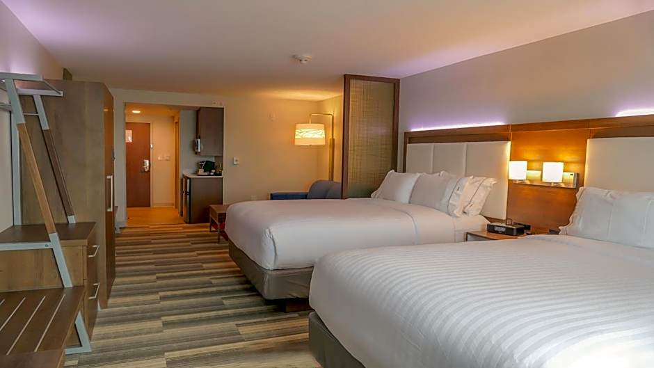 Holiday Inn Express & Suites Miami Airport By IHG
