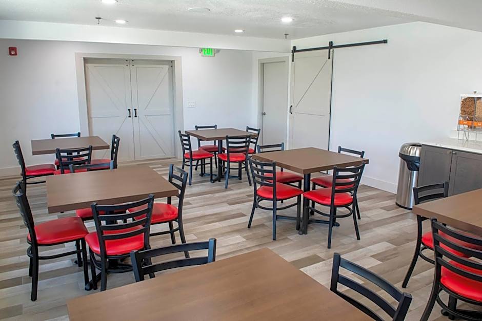 Comfort Inn Battle Mountain - Midway Between Elko and Winnemucca