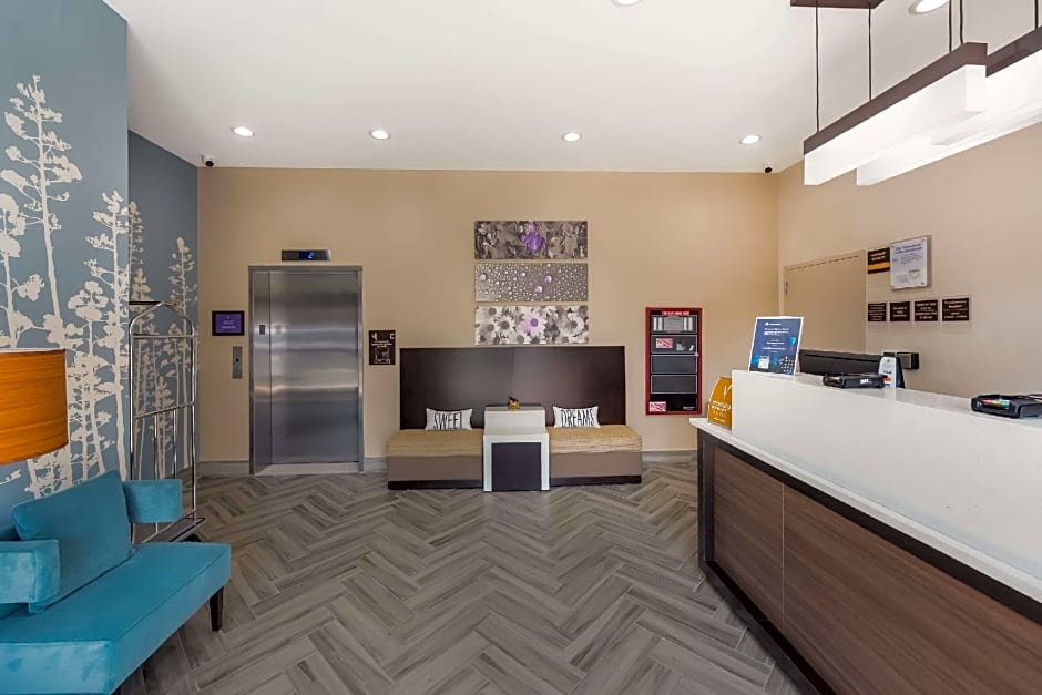 Sleep Inn Brooklyn - Sheepshead Bay