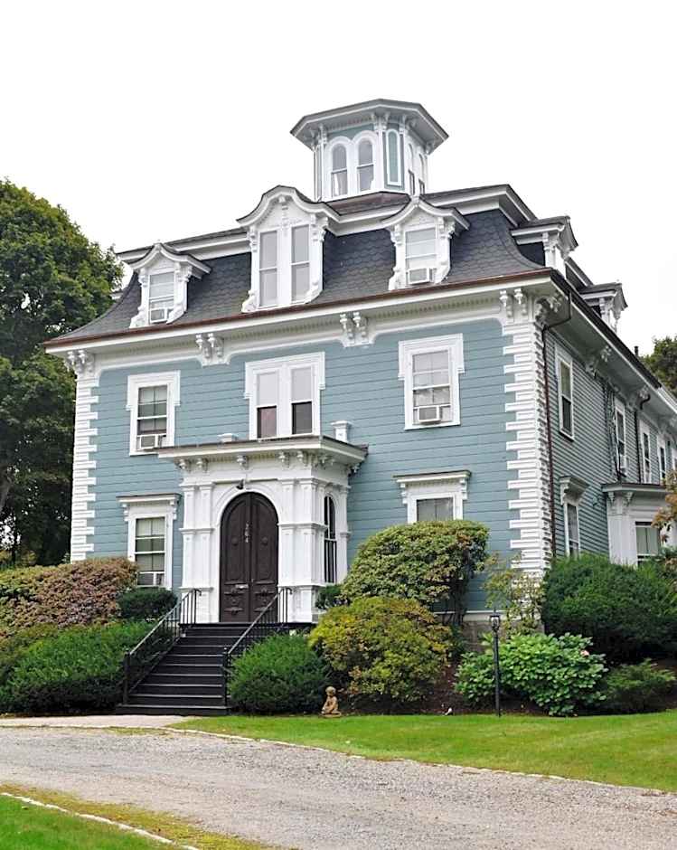 The Hotel Marblehead