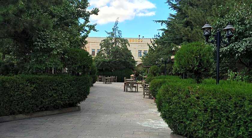 Burcu Cave Hotel