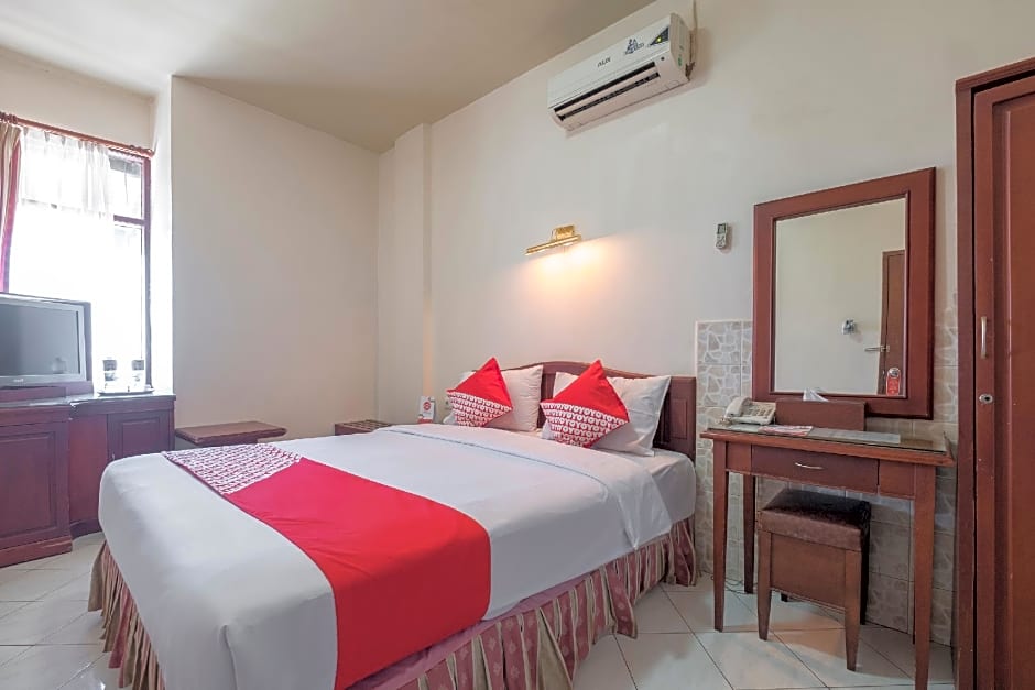 OYO 1090 Hotel Anging Mammiri Makassar