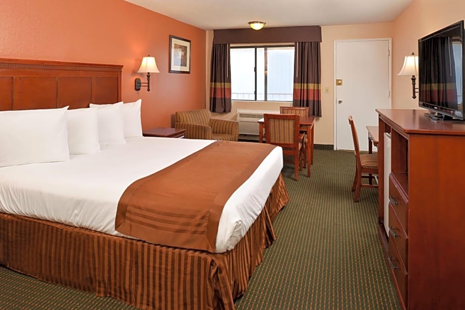Americas Best Value Inn & Suites Bakersfield E