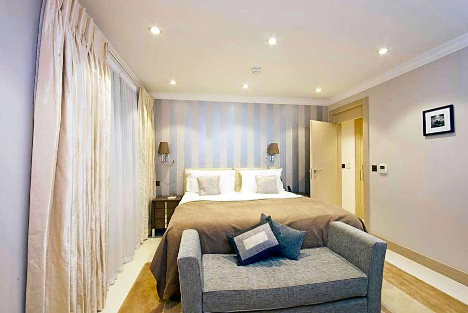 Claverley Court Apartment Knightsbridge