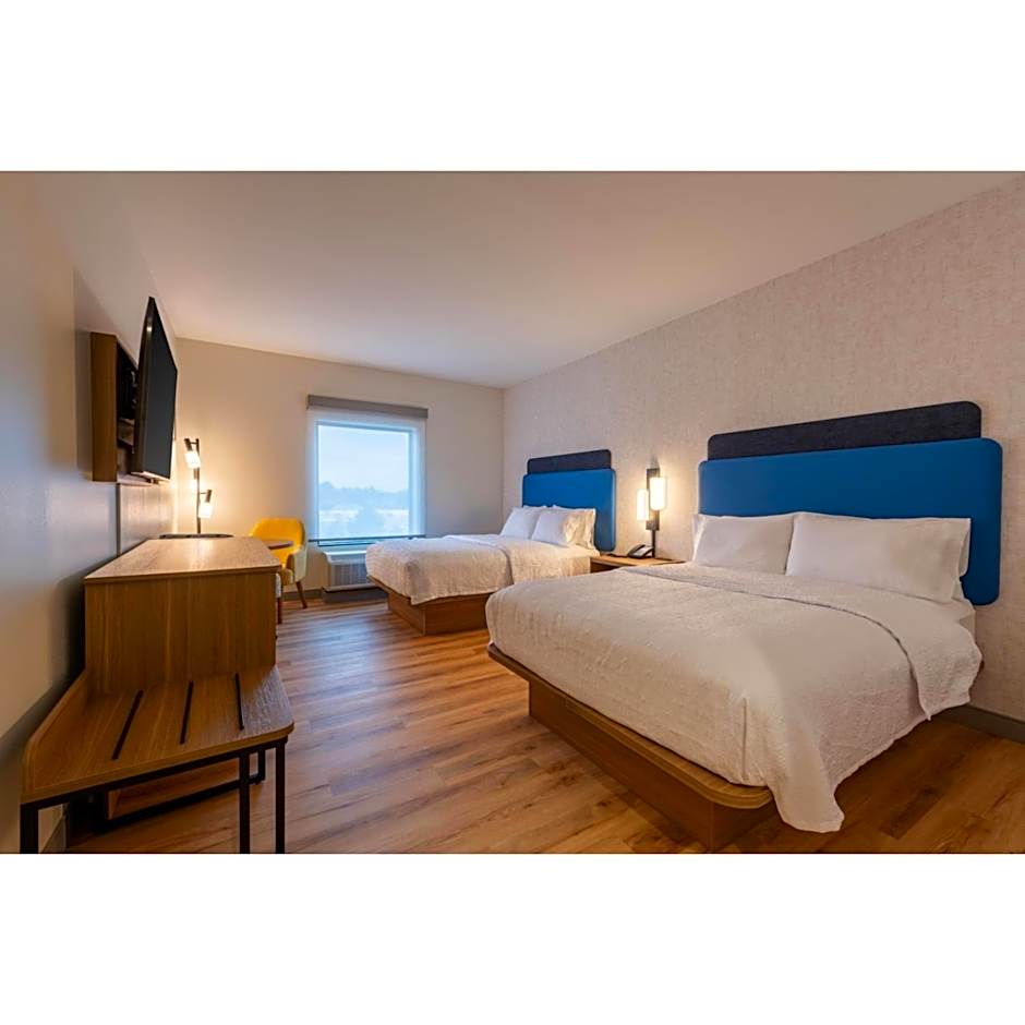 Hampton Inn & Suites Boston/Stoughton