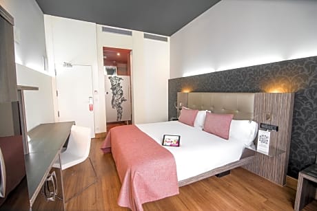 Basic Double Room NON-REFUNDABLE