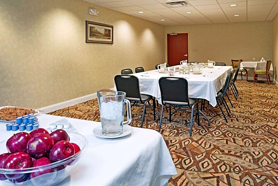 Holiday Inn Express By IHG